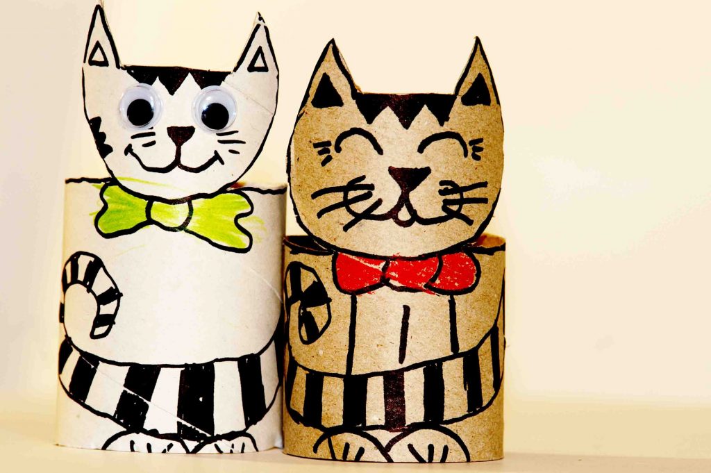 Котики из картона