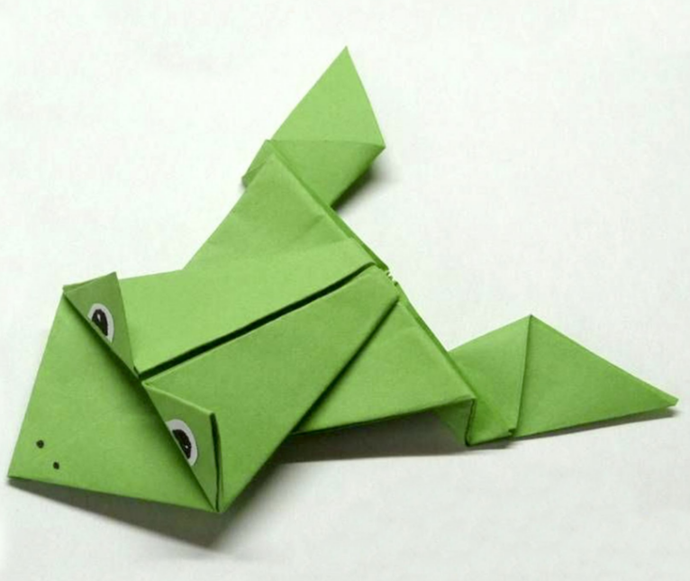 Лягушка в стиле оригами