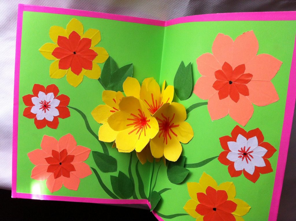 Объемные цветы в открытке