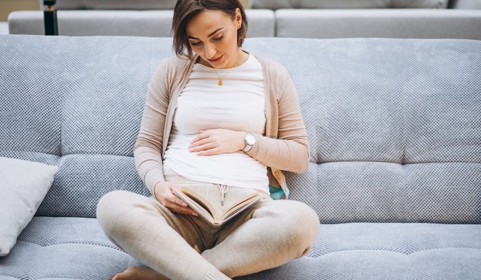 Книги для беременных - что, как и зачем читать будущему малышу?