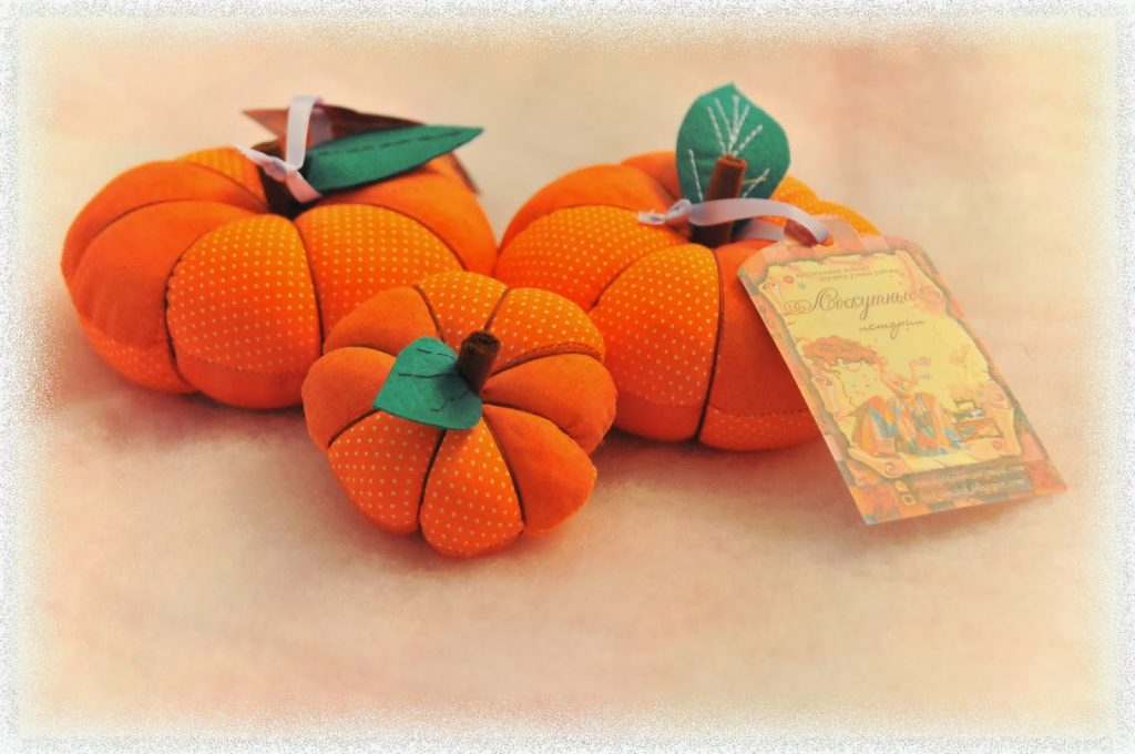 Игольница в форме тыквы