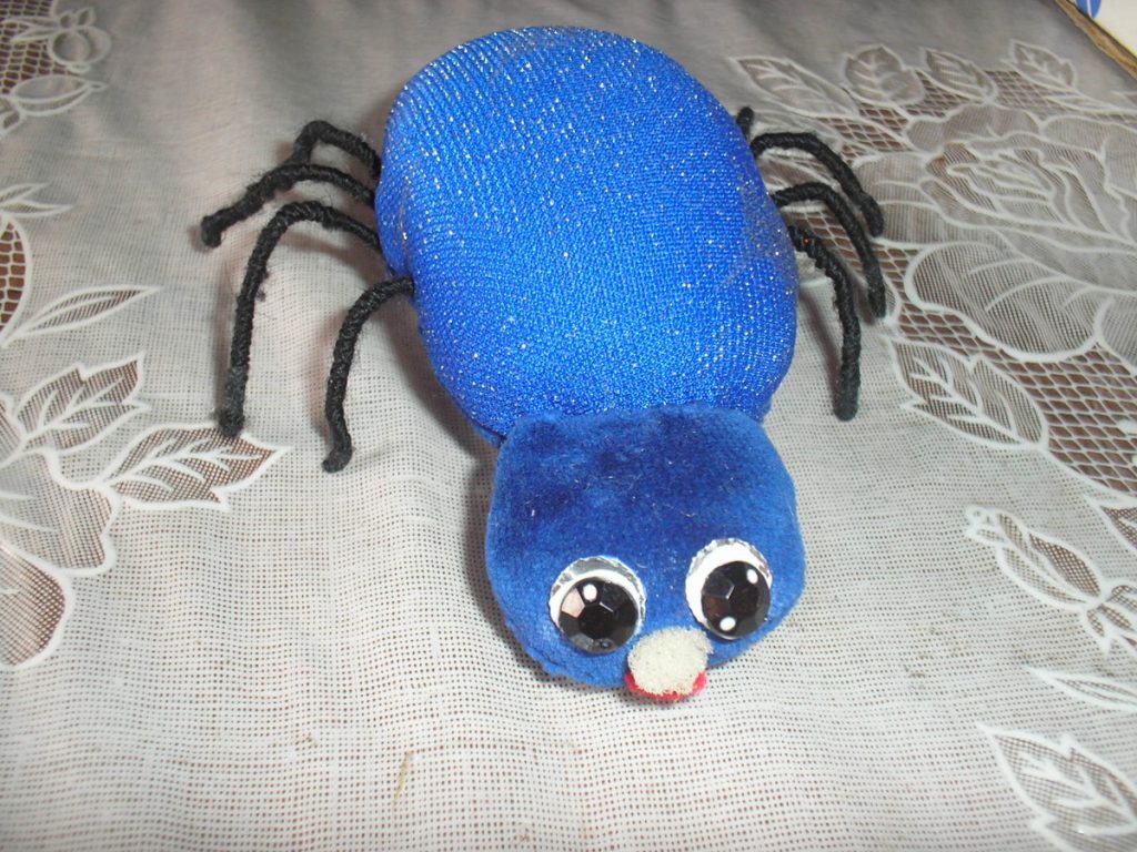 Паучок из ткани