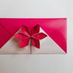 Техника оригами конверта на фото
