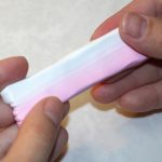 Складывайте и растягивайте кусок пластики, пока не получите вот такой переход: