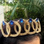 Корона на голове из колец