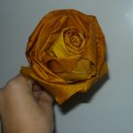 Роза из листьев