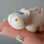 Слоник из глины
