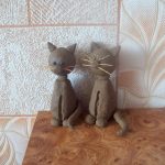 Коты из глины