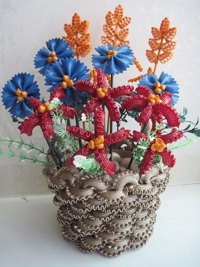 цветы из макаронных изделий