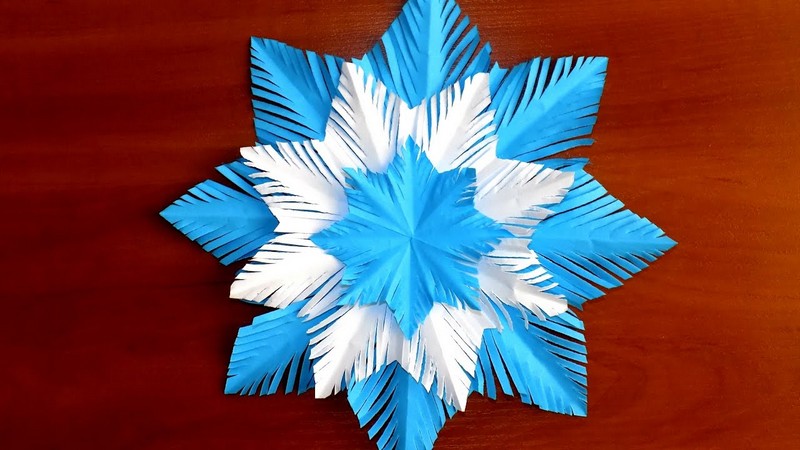 двуцветные снежинки из бумаги