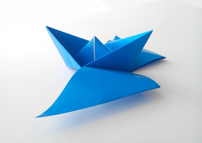 кораблик с крылышками оригами