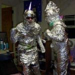 Костюм для мальчика из фольги