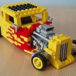 Машина из Лего