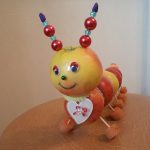 Гусеница из яблок
