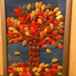 Поделка из тыквенных семечек