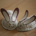 Зайка из скорлупы грецких орехов