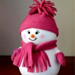 Розовый снеговик
