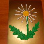 Детская открытка из ватных палочек