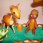 Композиция из жёлудей