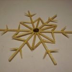 Снежинка из зубочисток своими руками